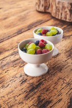 Load image into Gallery viewer, Set de două cupe pentru înghețată/fructe