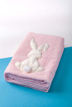 Load image into Gallery viewer, Cutie cu două prosoape “Bunny”